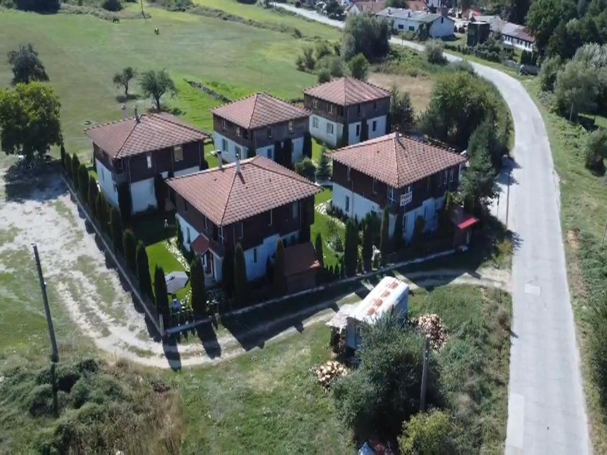 Къща За Гости "Марковски" Raduil Exterior foto